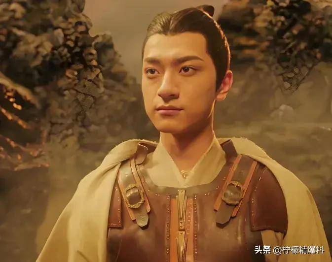 最新搞笑丑男大盤點(diǎn)，日常笑料背后的真摯友情故事