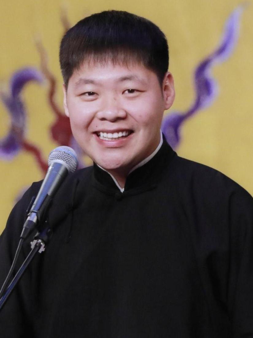 相聲演員鶴，傳承與創(chuàng)新的藝術(shù)人生之旅