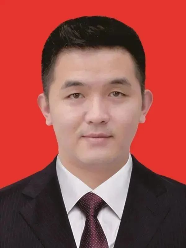 四川干部任前公示，探索小巷中的獨(dú)特風(fēng)味小店之旅