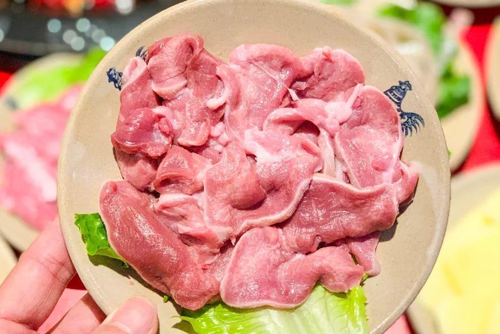 小巷深處的最新火鍋菜品，味覺盛宴的驚喜探索