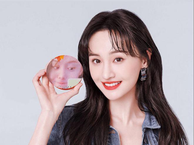 鄭爽2025最新動態(tài)，蛻變之路，自信照亮未來成就展望