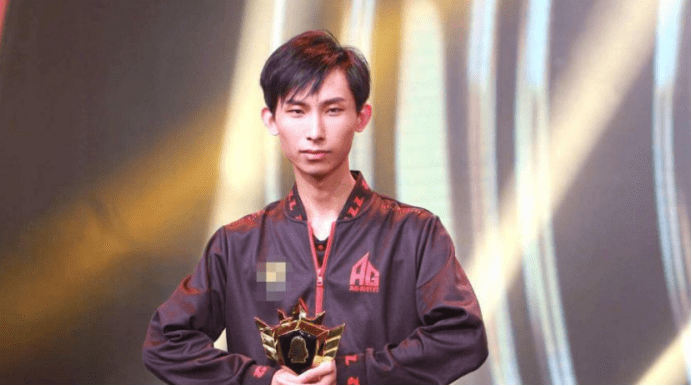 夢(mèng)淚最新視頻，變化中的學(xué)習(xí)之旅，自信與成就感的起點(diǎn)