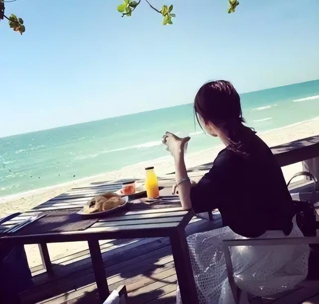 時尚選擇背后的多元解讀，最新頭像背影引領(lǐng)潮流趨勢