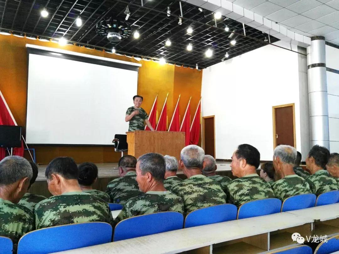 小巷深處的軍迷天堂，最新軍情新聞揭秘