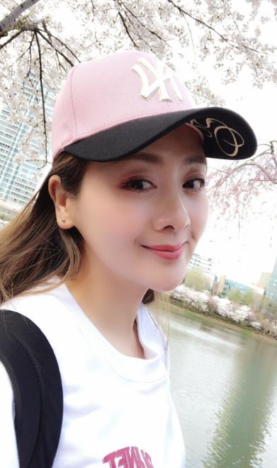 臀部打針視頻，文化現(xiàn)象的深度解讀與探討