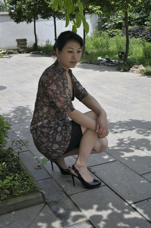 最新熟女論壇免費，自信與成就感的蛻變，熟女們的勵志前行之路！