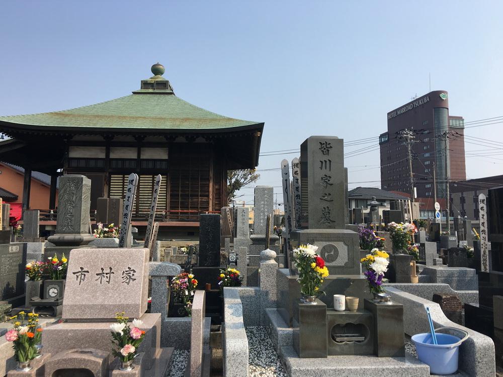 最新墓地圖片與小徑特色小店，探尋安寧之地的獨(dú)特韻味