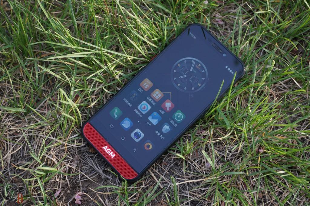 重磅新品手機(jī)亮相，科技魅力一網(wǎng)打盡！