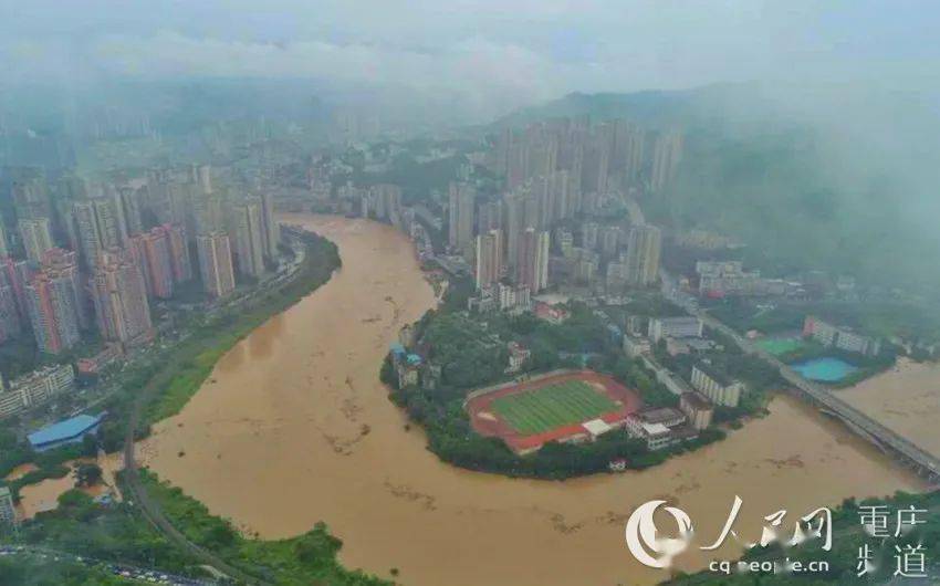 洪峰來襲，背景、事件、影響與時(shí)代重要性解析