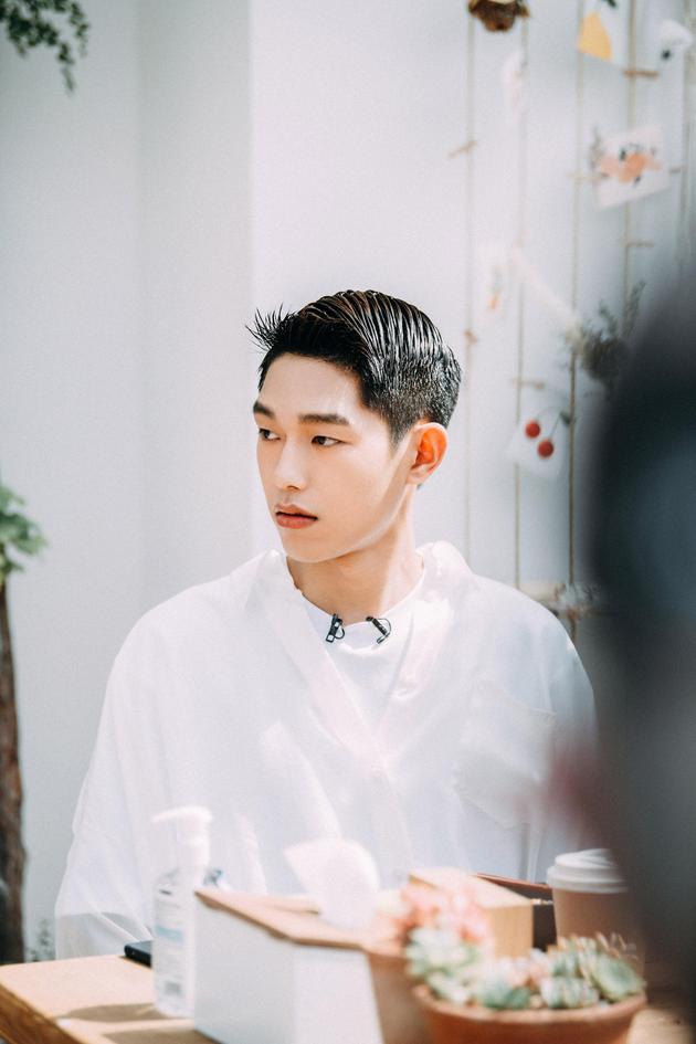 王鏘，時尚潮流的引領(lǐng)者最新動態(tài)