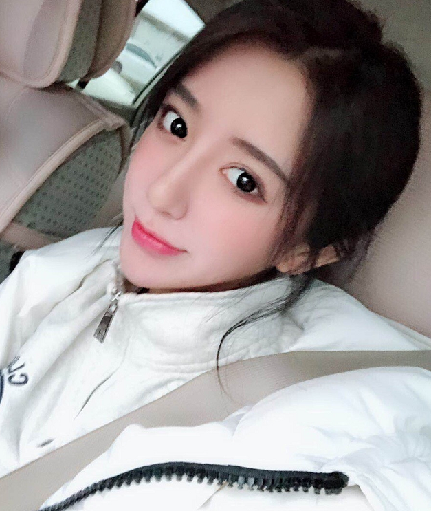 紅人網(wǎng)最新動態(tài)，學(xué)習變化，自信助力夢想實現(xiàn)