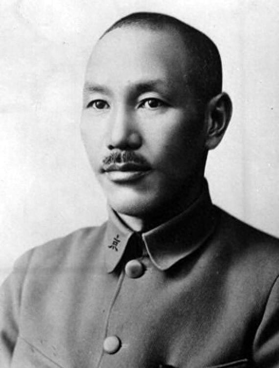 權(quán)力風(fēng)云掀起熱議風(fēng)暴，最新動(dòng)態(tài)引領(lǐng)討論潮流