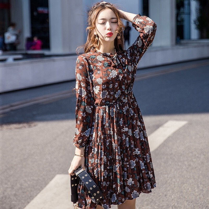 最新碎花裙時(shí)尚風(fēng)潮，讓你成為春日焦點(diǎn)！