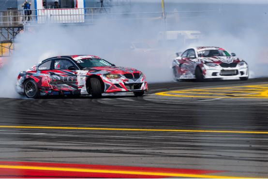 最新車漂移，漂移中的友情與家庭溫馨時(shí)刻