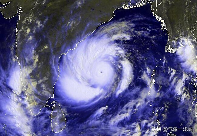 最新預(yù)報(bào)，關(guān)注臺(tái)風(fēng)動(dòng)態(tài)，警惕臺(tái)風(fēng)影響