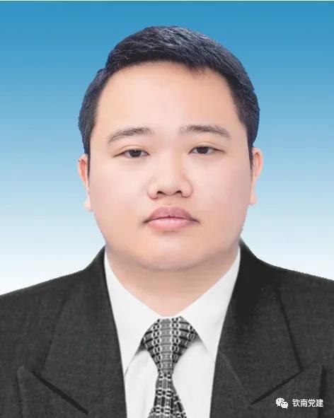 科技革新引領(lǐng)未來(lái)，最新區(qū)干部任職公示揭示智慧藍(lán)圖