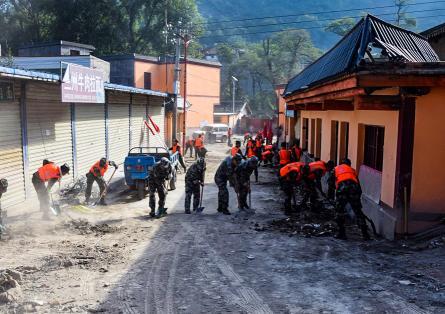 甘肅泥石流最新動(dòng)態(tài)，災(zāi)難預(yù)警與應(yīng)對(duì)策略探討