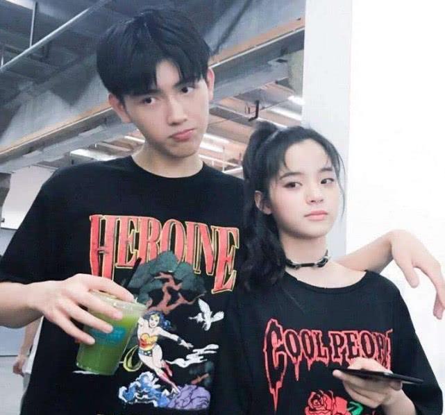 陳飛宇與歐陽(yáng)娜娜，時(shí)代之光下的新星璀璨閃耀之旅