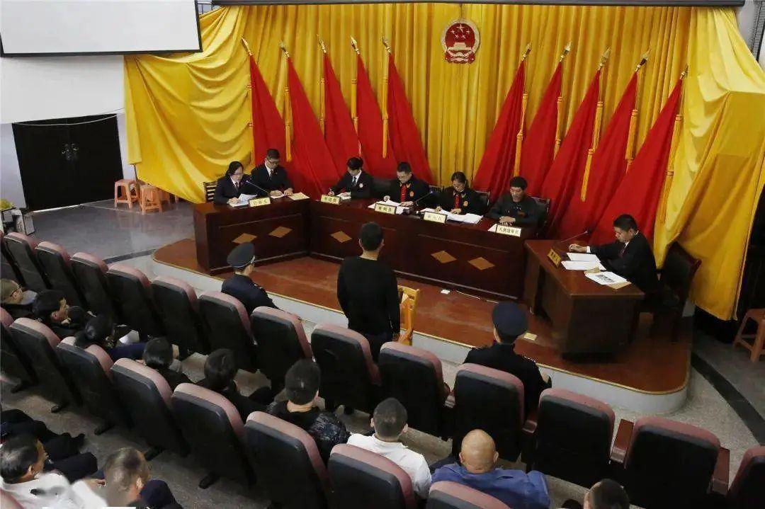 廈門兩會(huì)最新動(dòng)態(tài)，城市在變化，我們?cè)趭^進(jìn)